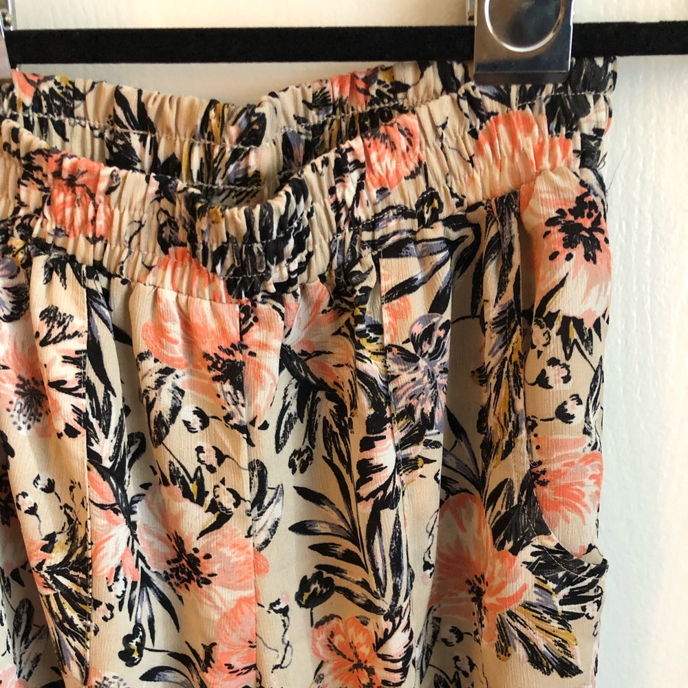 Floral soft pants, great for summer